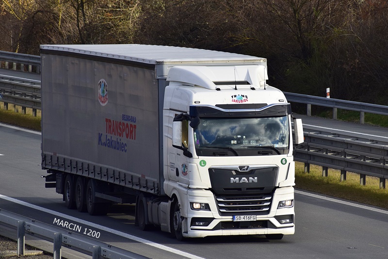 _DSC0526 TRANS JAKUBIEC-crop-MAN TGX II.JPG