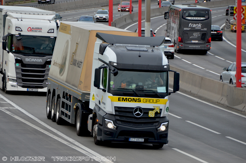 Mercedes Benz Actros MP4_Emons_4335.JPG