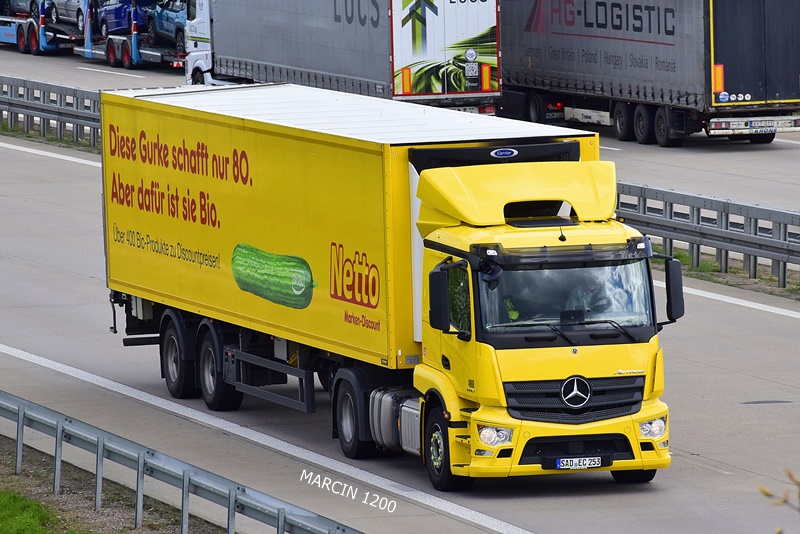 _DSC2089 NETTO-crop-ACTROS.JPG