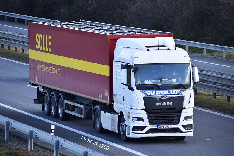 _DSC0348 EUROLUX TRANS-crop-MAN TGX II.JPG