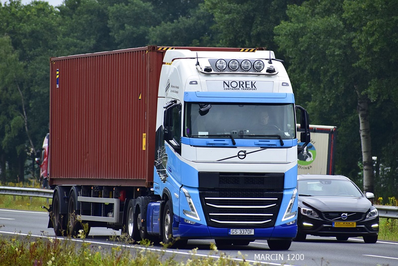 _DSC9701 NOREK-crop-VOLVO FH5.JPG