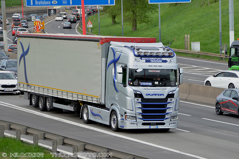 Scania_Autotrasporti Trevisan_5520.JPG