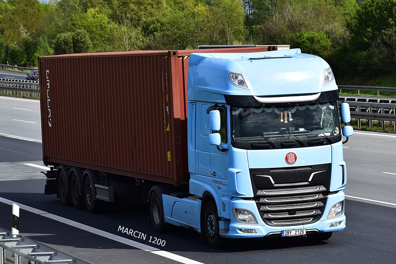 _DSC2099 INTERTRANS BRNO-crop-Tatra Phoenix.JPG