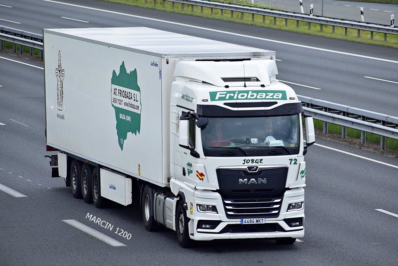 _DSC9453 FRIOBAZA-crop-MAN TGX II.JPG