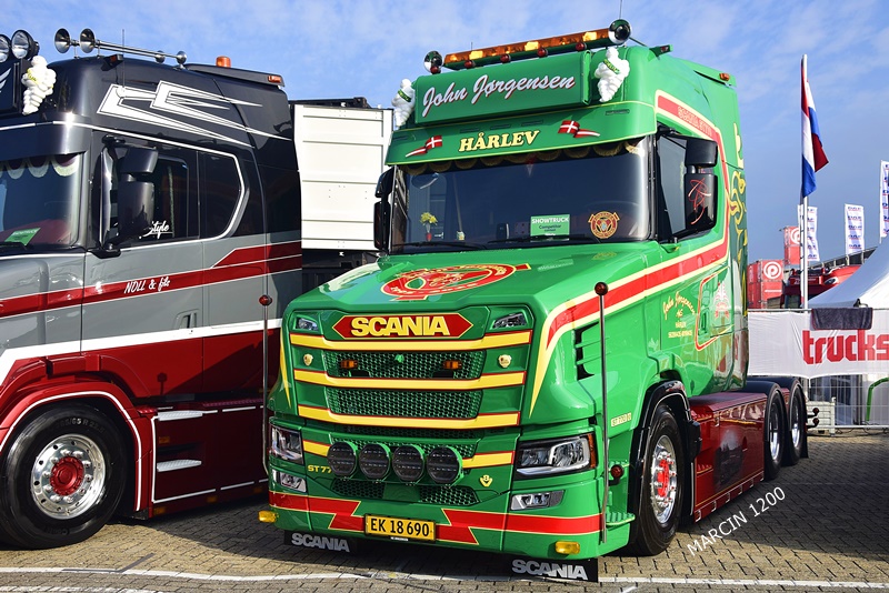 _DSC1294 JOHN JORGENSEN-crop-SCANIA 770ST V8.JPG
