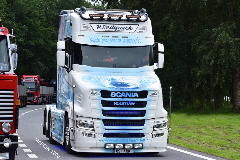 _DSC0343 P.SEDGWICK-crop-Scania 770ST VLASTUIN.JPG