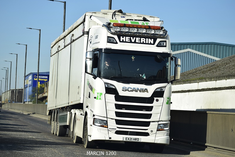 _DSC9900-crop-HEVERIN-SCANIA S660 V8.JPG