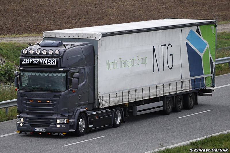 Scania R Zbyszynski.jpg