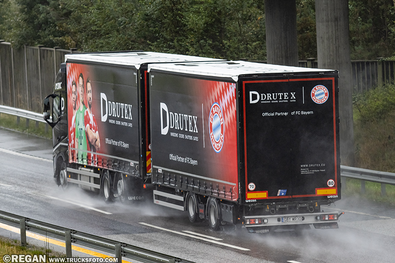 Volvo FH - Drutex.jpg