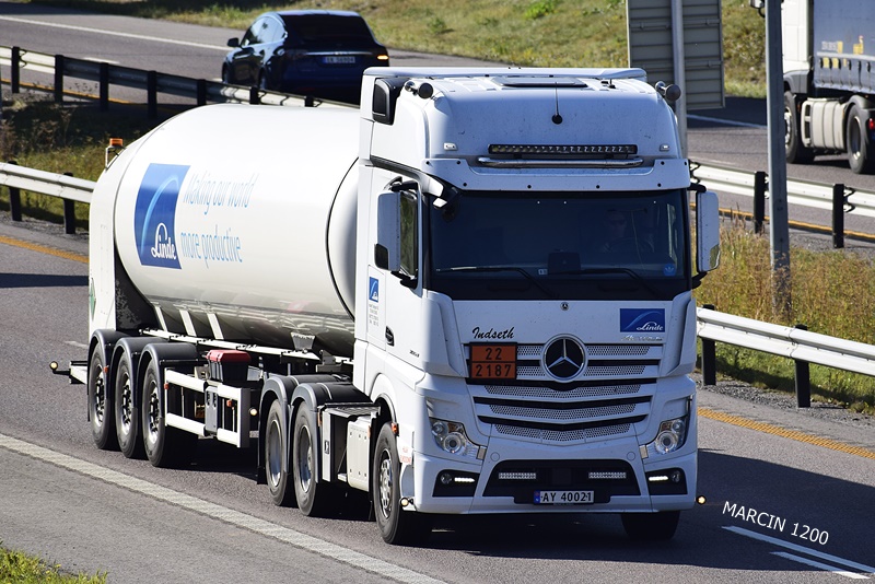 _DSC0258-crop-Indseth-Actros MP4.JPG