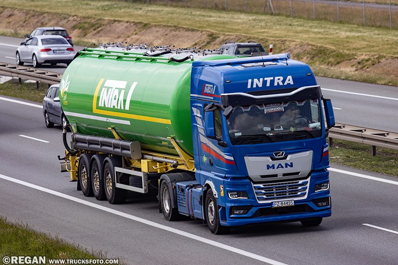 MAN TGX - Intra.jpg