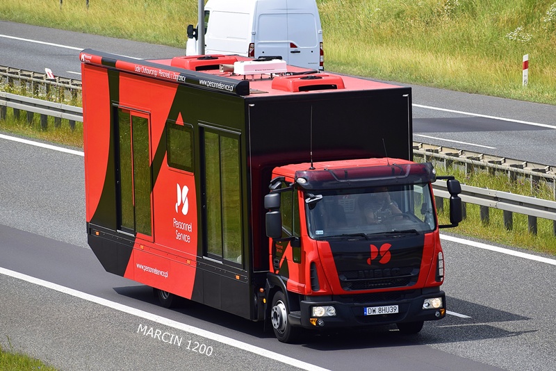 _DSC00011 (945) Iveco EuroCargo-crop-PERSONNEL SERVICE.JPG