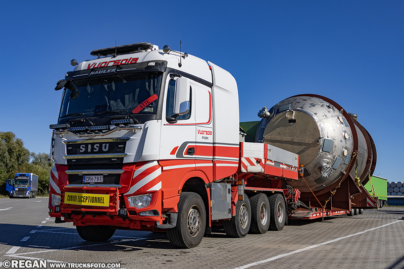 Sisu Polar - Vuorsola.jpg