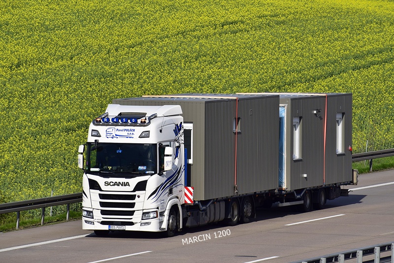 _DSC2362 PAVEL POLACH-crop-SCANIA R NG.JPG