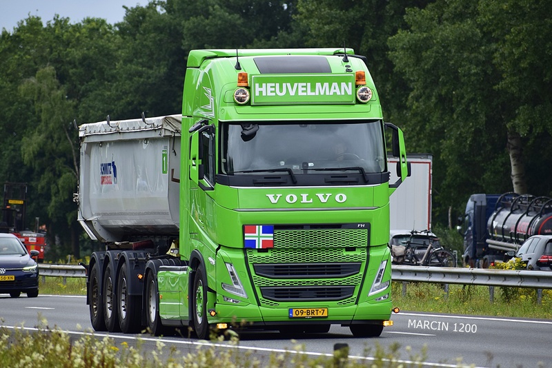 _DSC0260 HEUVELMAN-crop-VOLVO FH5.JPG