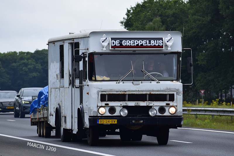 _DSC9856 DE GREPPELBUS-crop-DAF G1300.JPG