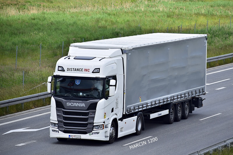 _DSC4517 DISTANCE INC-crop-SCANIA R460 NG.JPG