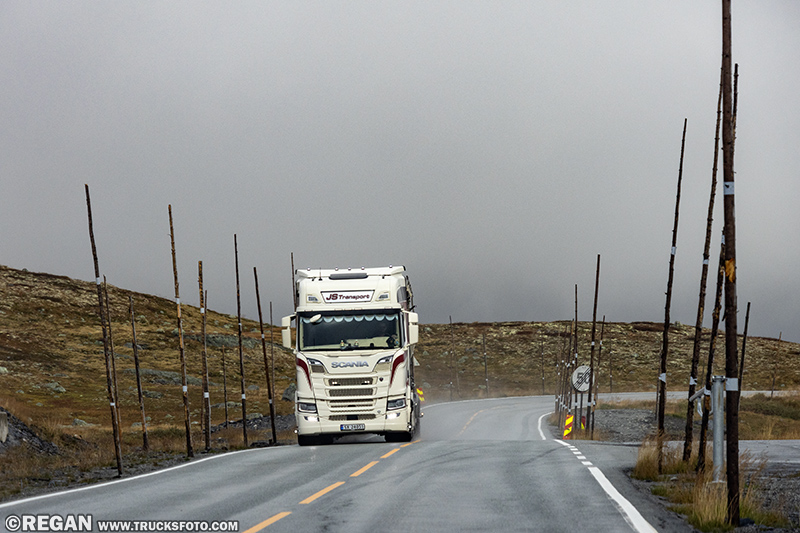Scania R NG V8 - JS Transport.jpg
