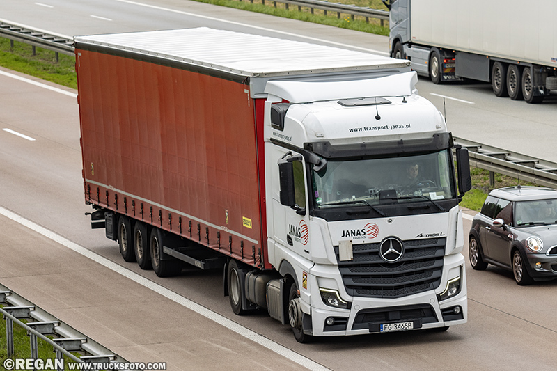 Mercedes-Benz Actros L - Janas.jpg
