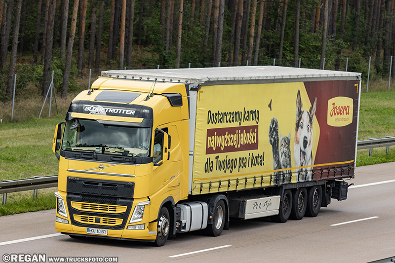 Volvo FH4 - Josera.jpg