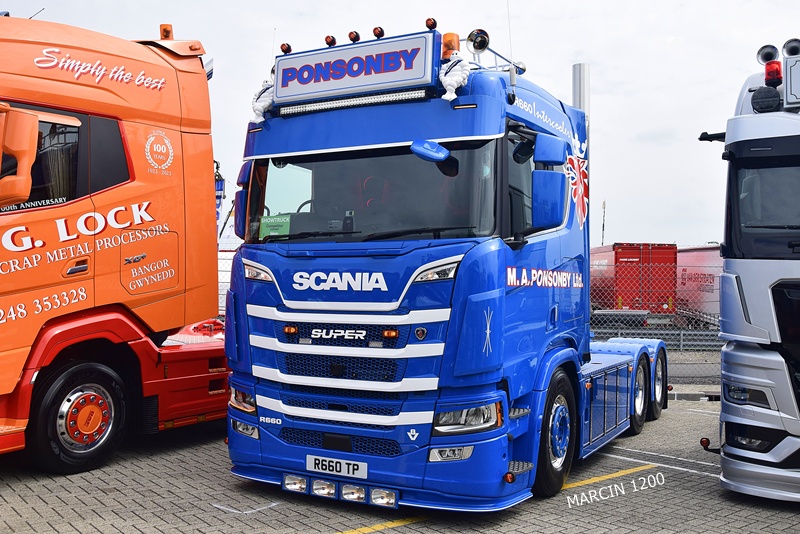 _DSC1706 PONSONBY-crop-SCANIA R660 NG V8.JPG