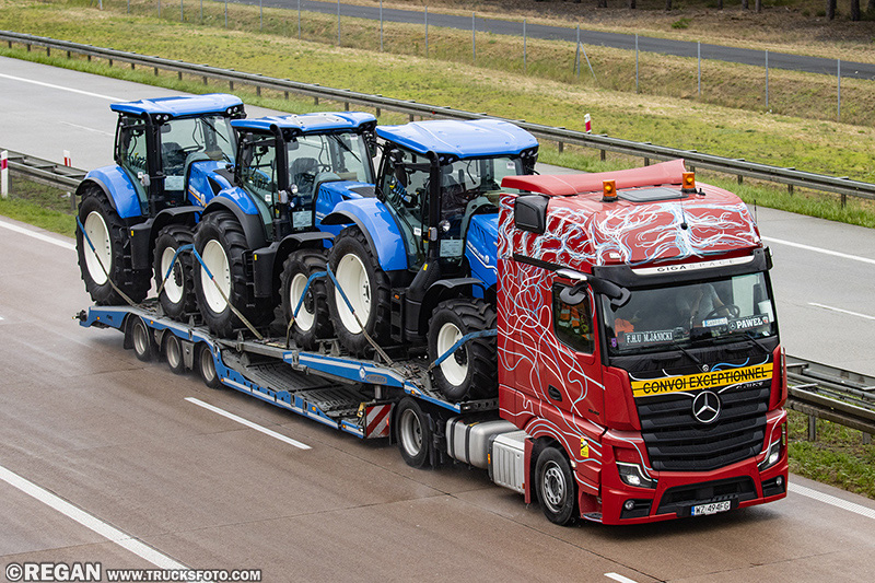 Mercedes-Benz Actros L - M.Janicki.jpg