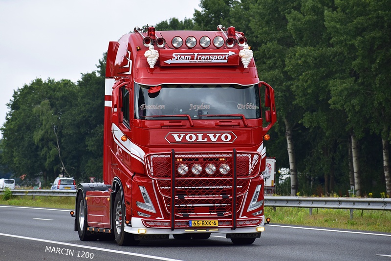 _DSC9849 STAM TRANSPORT-crop-VOLVO FH5.JPG