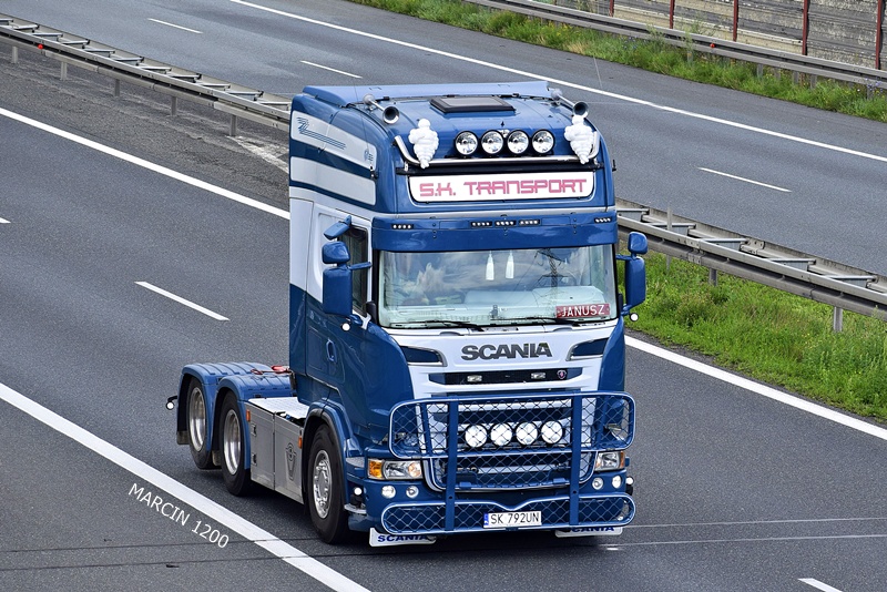 S.K.TRANSPORT-crop-SCANIA R STREAMLINE.JPG