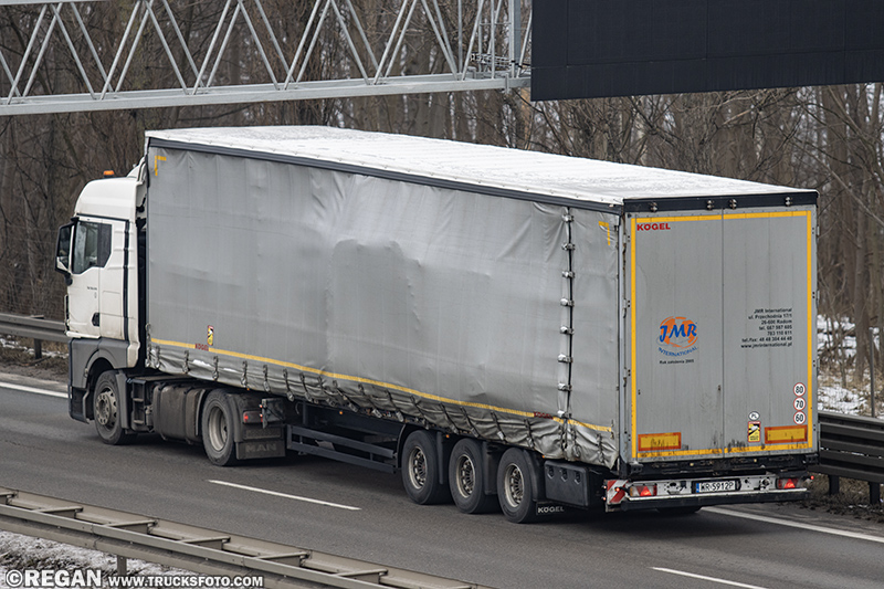 MAN TGX - JMR Hitachi.jpg