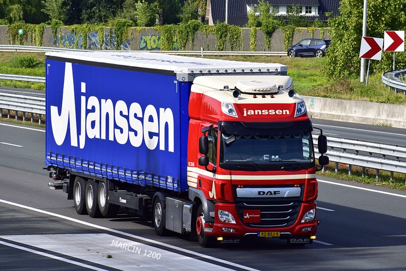 _DSC7815 JANSSEN-crop-DAF CF.JPG