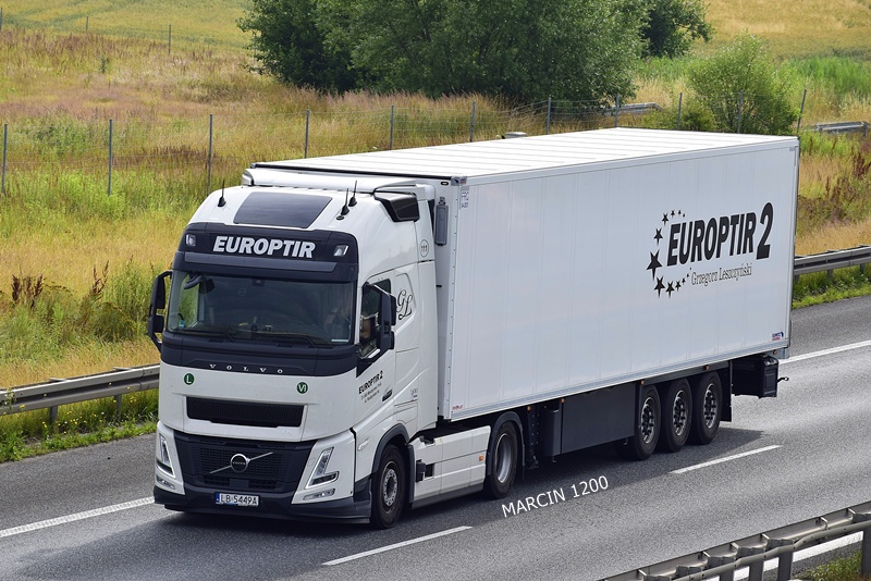 EUROPTIR-crop-VOLVO FH AERO.JPG