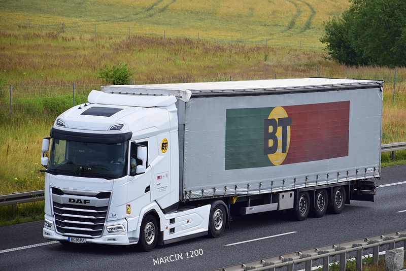BT (2)-crop-DAF XG.JPG