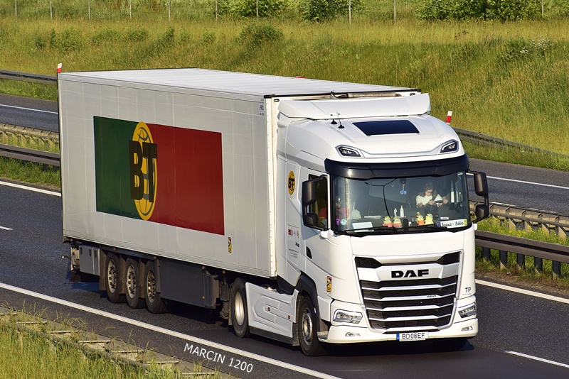 BT-crop-DAF XG.JPG
