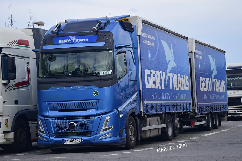 _DSC1940 GERY TRANS-crop-VOLVO FH AERO.JPG