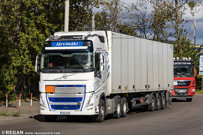 Volvo FH5 - Jarvimaki.jpg
