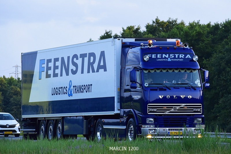 _DSC1213 FEENSTRA-crop-VOLVO FH12.JPG