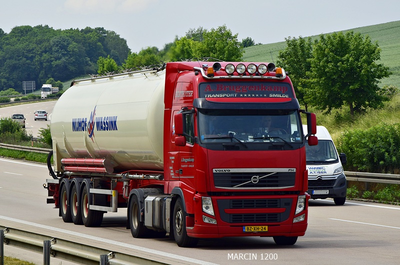 _DSC0223 A.BRUGGENKAMP-crop-VOLVO FHII.JPG