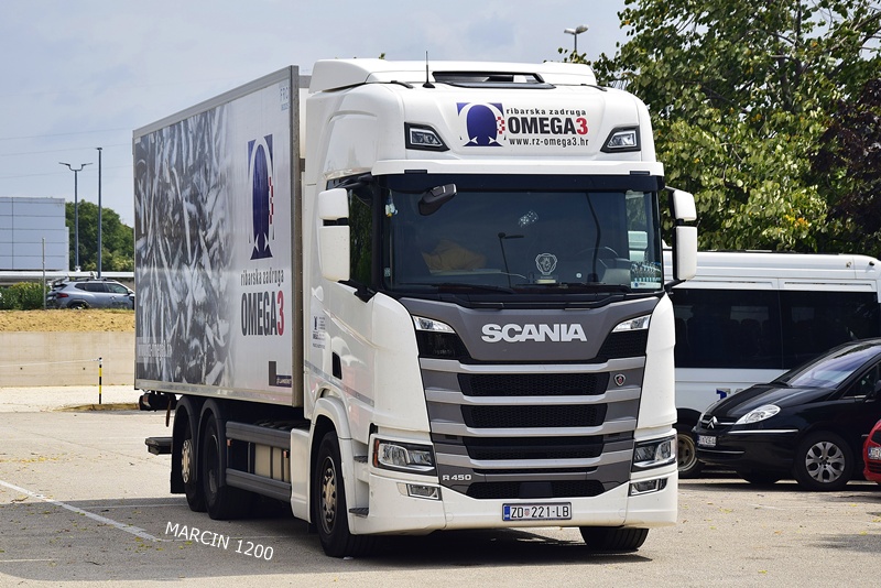 _DSC1782 OMEGA3-crop-SCANIA R450 NG.JPG