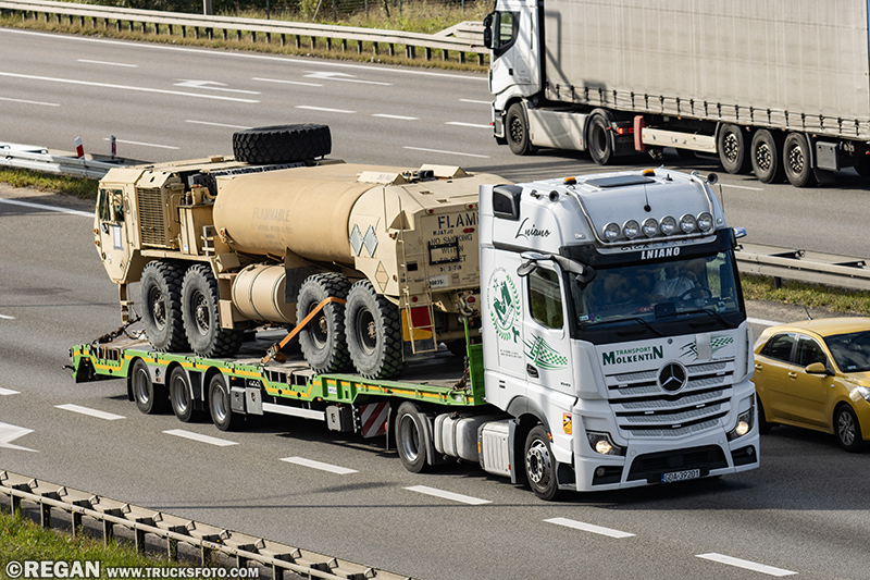 Mercedes-Benz Actros - Molkentin.jpg
