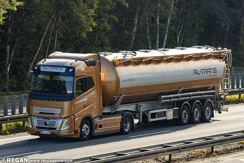 Volvo FH Aero - RL-Trans.jpg