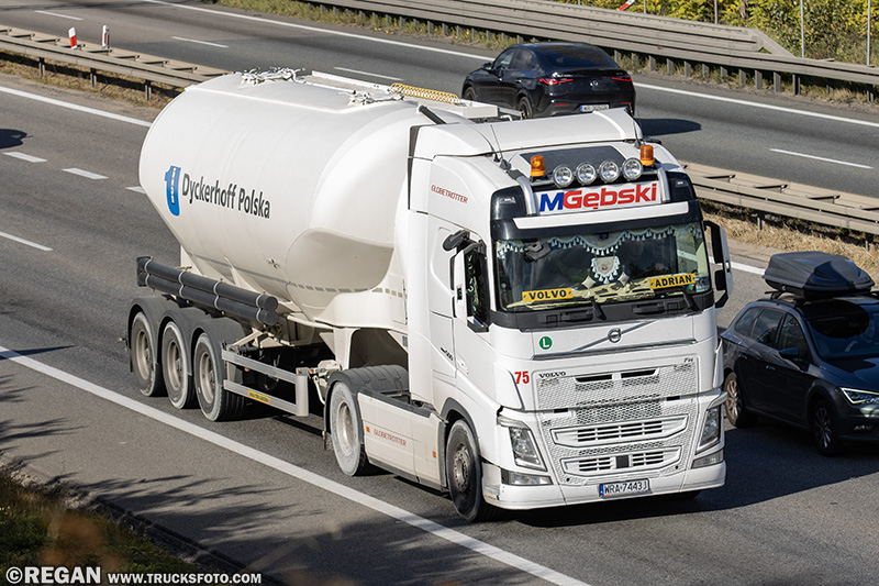 Volvo FH4 - MGębski Dyckerhoff.jpg