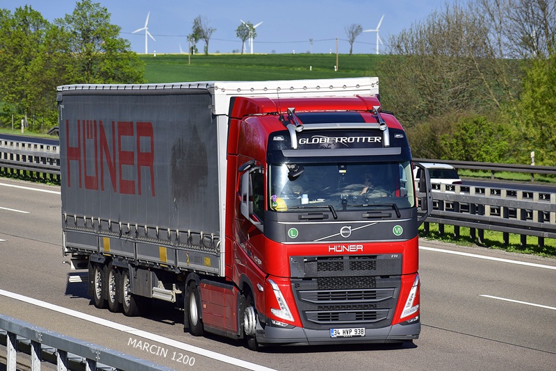 _DSC2451 HUNER-crop-VOLVO FH5.JPG