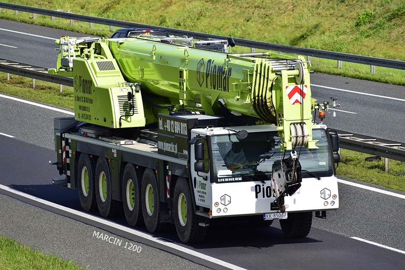 _DSC2190 PIOMAR-crop-LIEBHERR.JPG