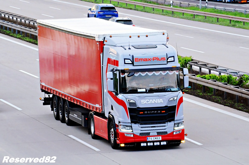 DSC_0550 EMAX-Plus.JPG