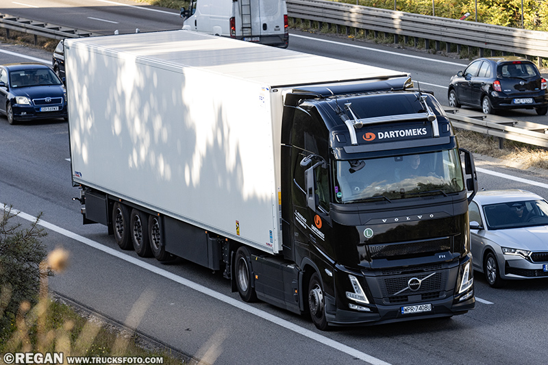 Volvo FH Aero - Dartomeks.jpg