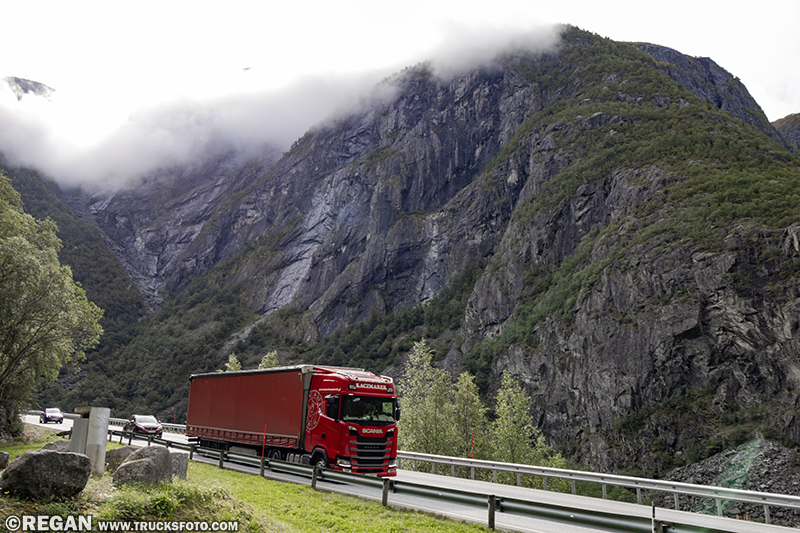 Scania 460S - Kaczmarek.jpg