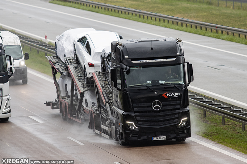 Mercedes-Benz Actros L - Kapi.jpg