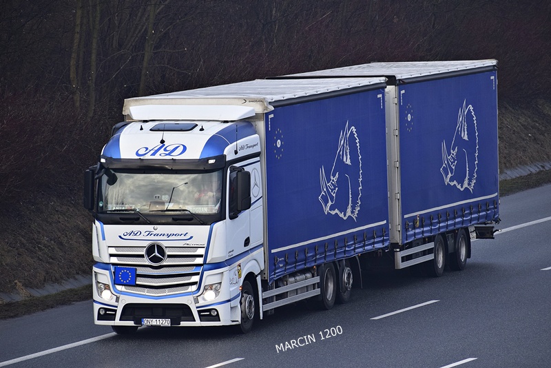 _DSC9656 AD TRANSPORT-crop-ACTROS MP4.JPG