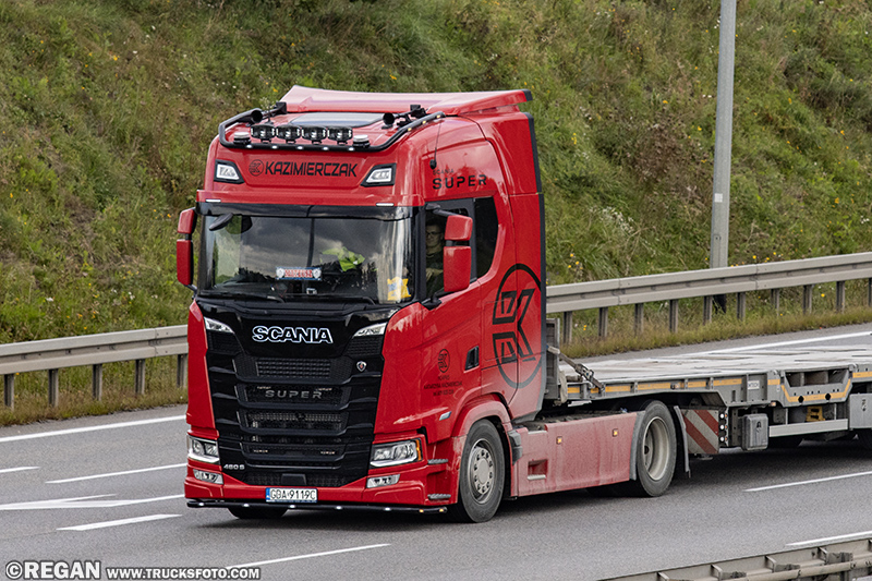 Scania 460S Super - Kazimierczak.jpg