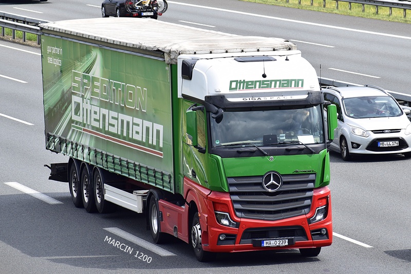 _DSC9135 OTTENSMANN-crop-ActrosL MP5.JPG